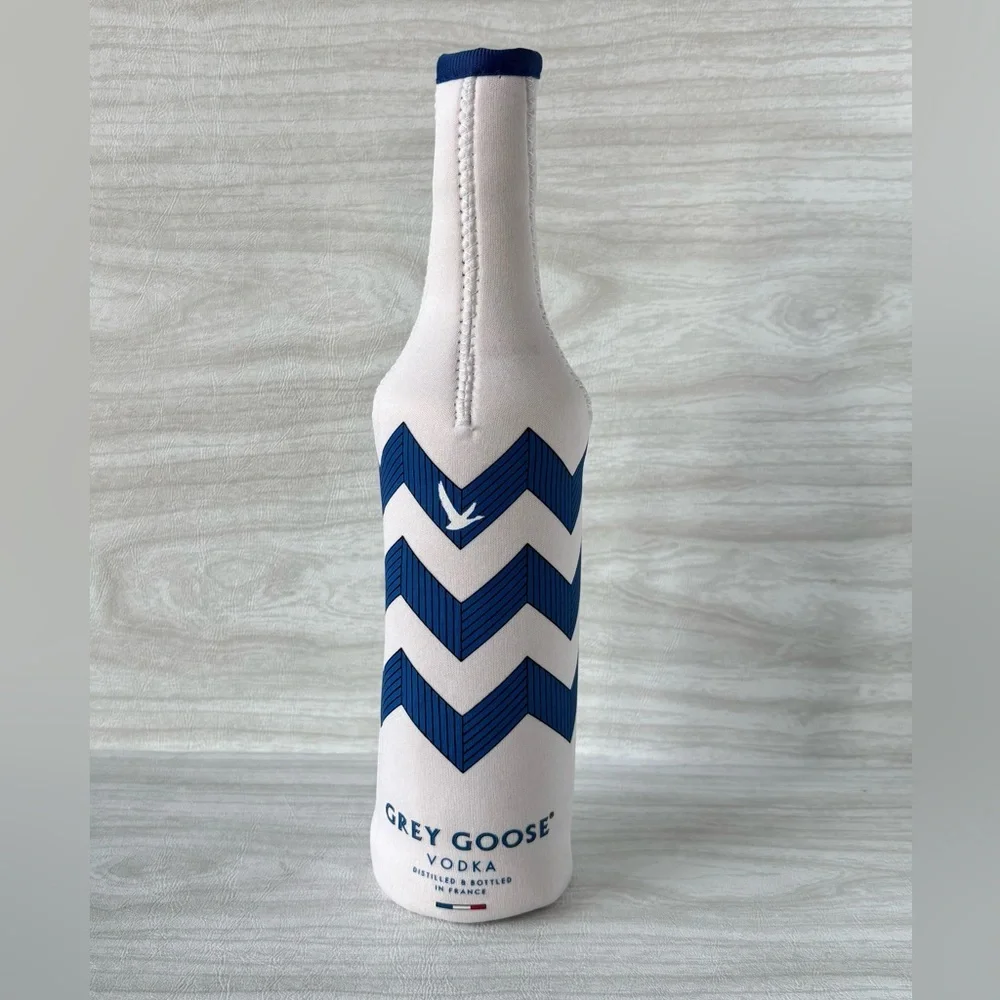 Grey Goose Vodka Insulated Bottle Cover Zip Up Neoprene Koozie Sleeve 750ml